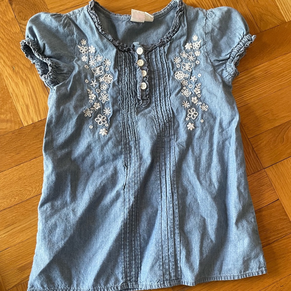 Girl’s Blouse (Size 7-8)